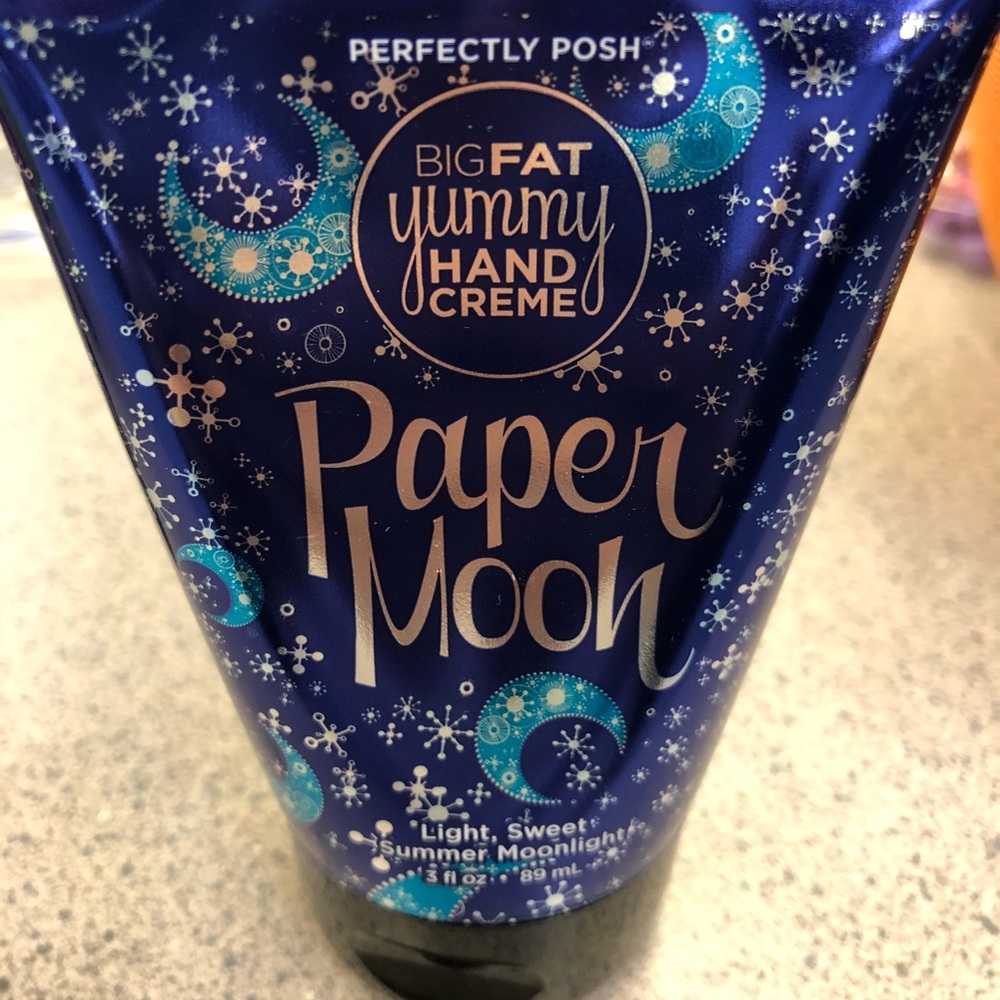 Perfectly Posh BFYHC Paper Moon